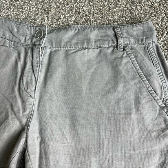 Loft Light Gray Chino Utility Shorts, Size 2 - Picture 2 of 6